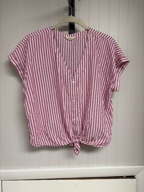 Lucky Brand Button down shirt